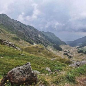 148 kilometrów strachu i setki zakrętów, czyli jak zakochaliśmy się w Rumunii jadąc kamperem do Grecji 20 Kamperem przez Rumunię