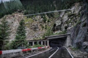 148 kilometrów strachu i setki zakrętów, czyli jak zakochaliśmy się w Rumunii jadąc kamperem do Grecji 29 Kamperem przez Rumunię